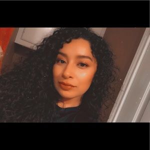 Meet your Posher, Elda